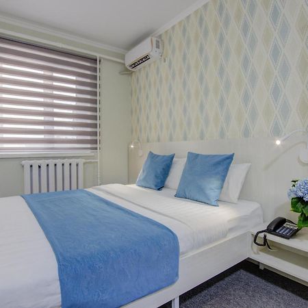 Viva Hotel Bisjkek Eksteriør billede